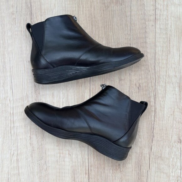 COLE HAAN Flex Comfort Sole Top Zip Black Leather Ankle Boots Bootie Womens 7.5 - Picture 1 of 10